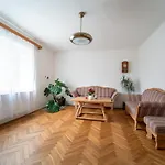 Hébergement de vacances By Interhome Velky Osek