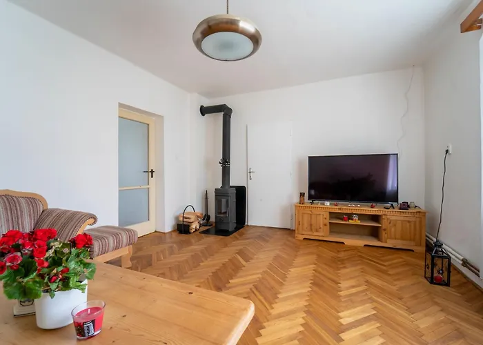 度假居 By Interhome Velky Osek